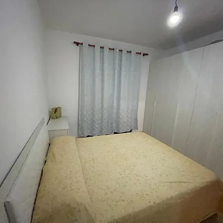 Daors Aparment 2 * Tirana